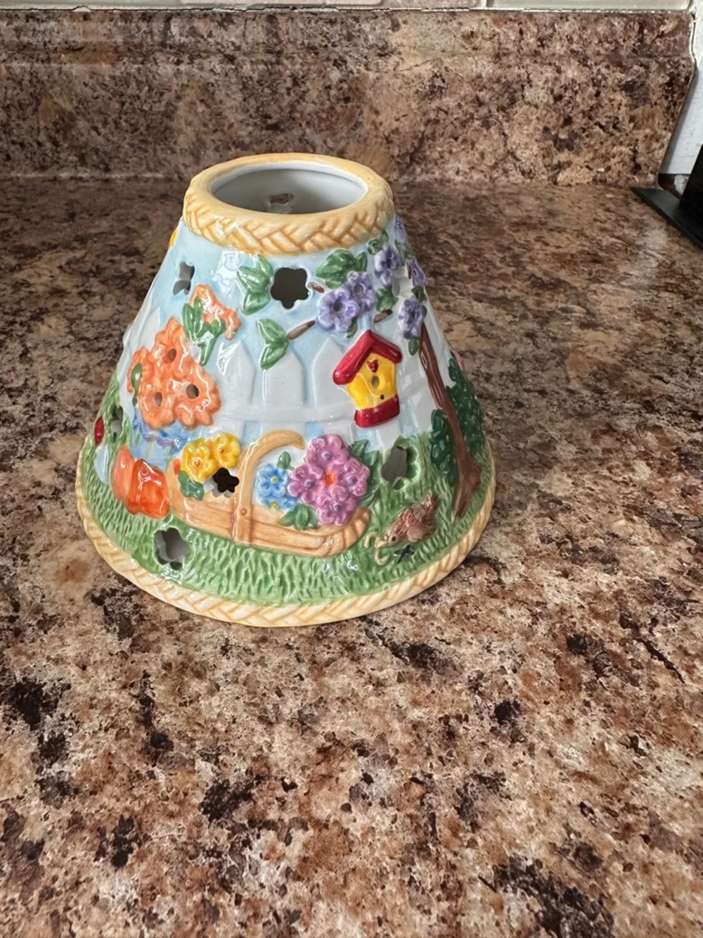 Mini Jar Springtime Flowers, Birds, Bunny & White Picket Fence Topper Shade - Picture 1 of 9